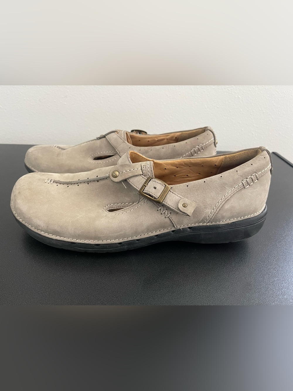 Women’s Clarks Unstructured Casual Buckle Suede Slip-On Shoes - Stone
